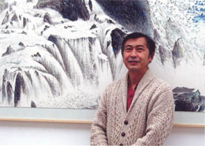 avt_yifu-he_3356