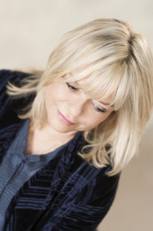 SC__DSC0674r_inside_right_content_pm_v8